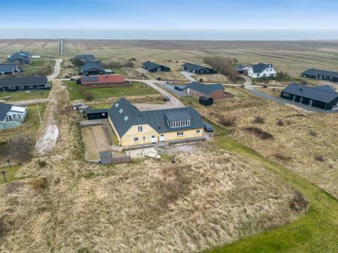 House/Residence|"Nafne" - 1.2km from the sea|Western Jutland|Hvide Sande