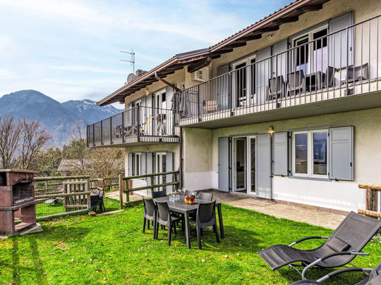 Lomahuoneisto Europa, Italia, Lago di Ledro, Lago di Ledro, Talo
