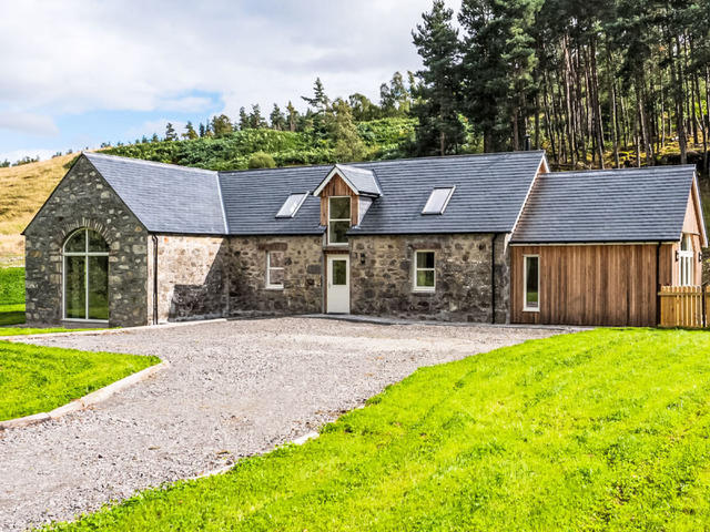 House/Residence|The Barn|Scotland|Drumnadrochit