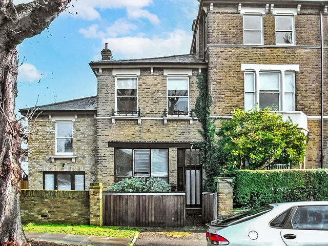 House/Residence|Holly Lodge Coach House|Greater London|London West