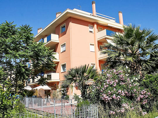 Lomahuoneisto Azzurra, Italia, Marche, San Benedetto del Tronto, Talo