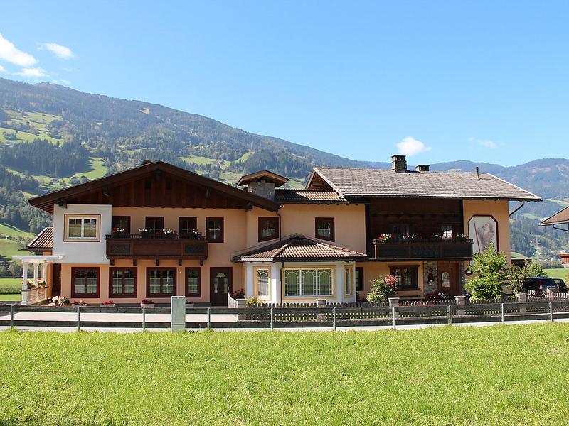 Hus/ Residens|Christoph|Zillertal|Kaltenbach