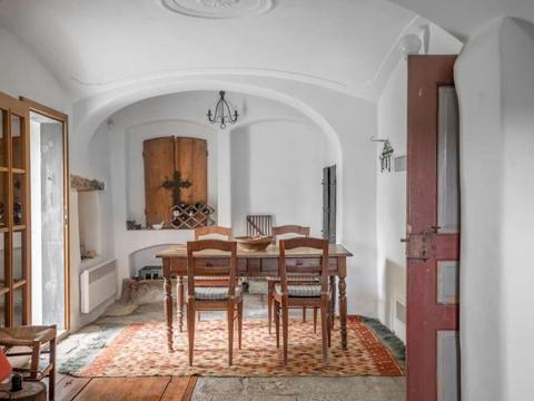 Interior|18 Century Bohemian Farmhouse|Bohemia del Sur|Clunek