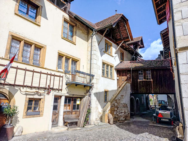 House/Residence|Winzerhaus|Jura|Ligerz