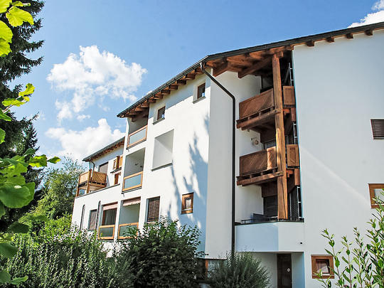 Lomahuoneisto Girun, Sveitsi, Surselva, Flims, Talo
