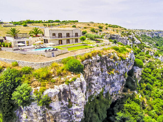 La struttura|al Castello|Sicilia|Modica