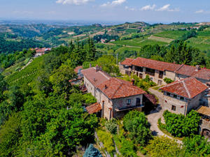 Haus/Residenz|Antico Borgo del Riondino|Piemonte-Langhe & Monferrato|Alba