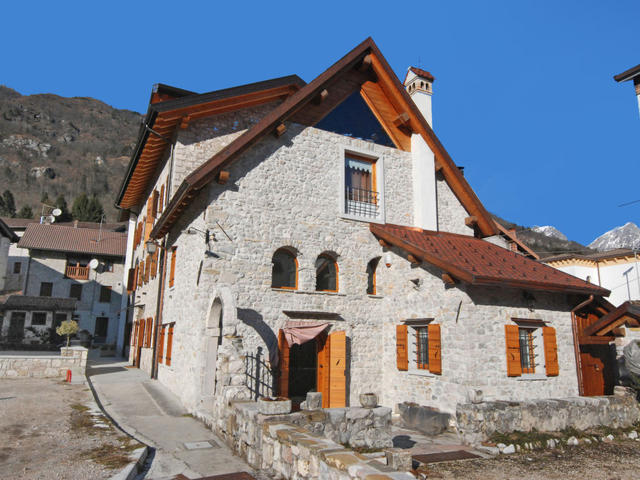 House/Residence|Albergo Diffuso - Cjasa Ustin|Friuli-Venezia Giulia|Barcis Lake