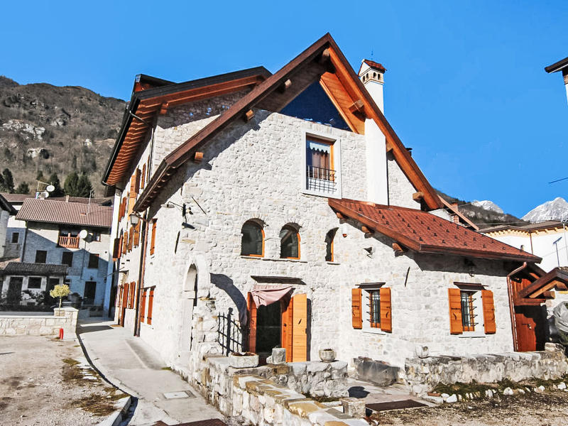 Hus/ Residence|Albergo Diffuso - Cjasa Ustin|Friuli-Venezia Giulia|Lago di Barcis