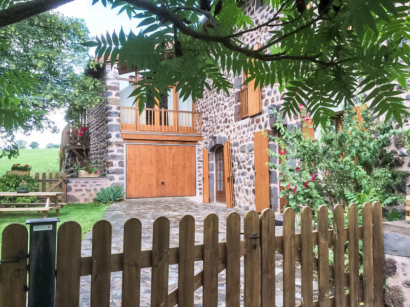 Hus/ Residens|ferme|Auvergne|Puy-en-Velay