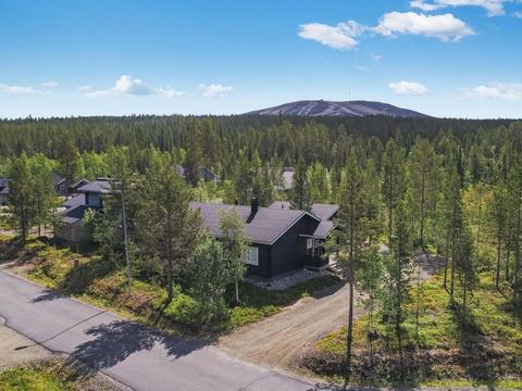 Hus/ Residens|Tuulenpuuska|Lapland|Äkäslompolo