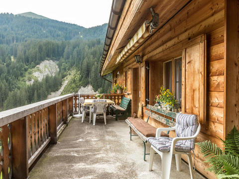 Dom/Rezydencja|Ferienwohnung Tola|Prättigau|St. Antönien