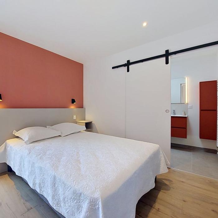 Chambre twin avec deux lits simples