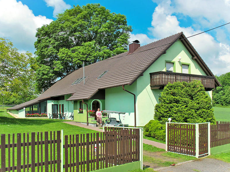 La struttura|Haus Polivka (HUR100)|Selva Boema|Hurka u Nemcice