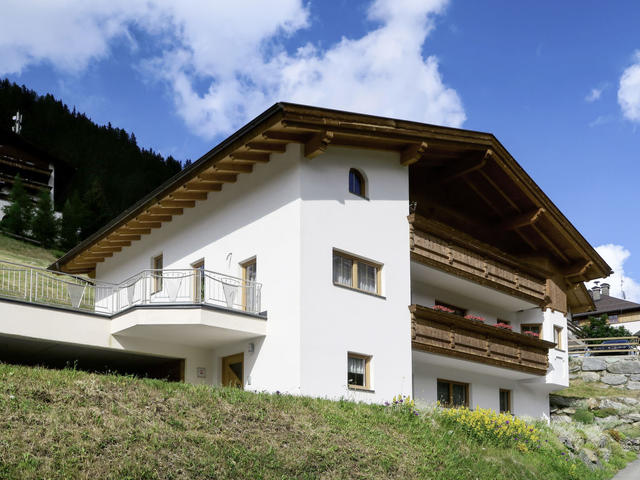 Hus/ Residens|Bergkristall|Tyrol|Spiss-Samnaun