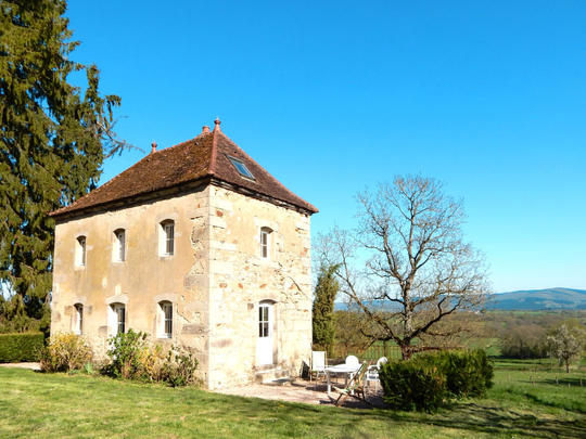 Lomatalo Premier gîte de Bouton, Ranska, Bourgogne, La Grande Verriere, Talo