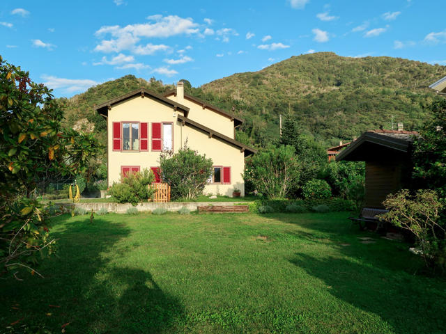 Haus/Residenz|Il Ciliegio|Lago Maggiore|Maccagno con Pino e Veddasca