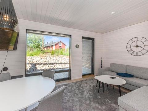 Inside|Kasnäs marina b10|Varsinais-Suomi Satakunta|Kemiönsaari