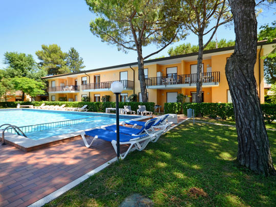 Lomahuoneisto Villaggio Gelsomini, Italia, Veneto, Bibione, Talo