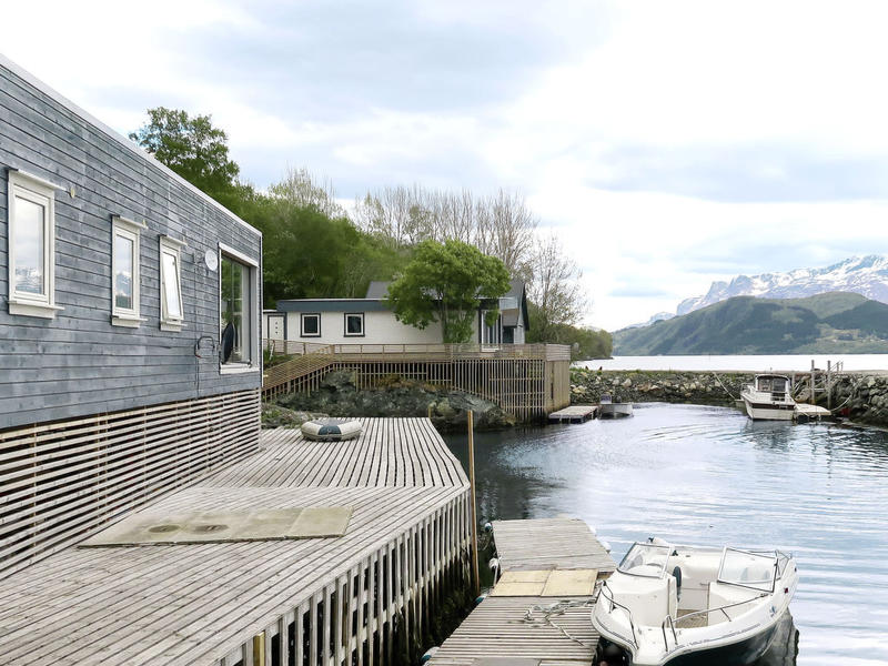 Haus/Residenz|Kyrkjestein (FJS556)|Sunnfjord|Vevring
