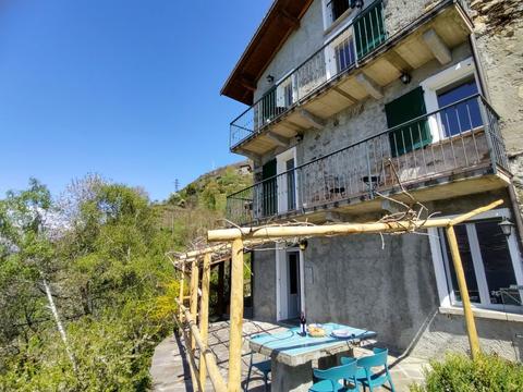 Talo/taloryhmä|Mamo|Lago di Como|Bellano