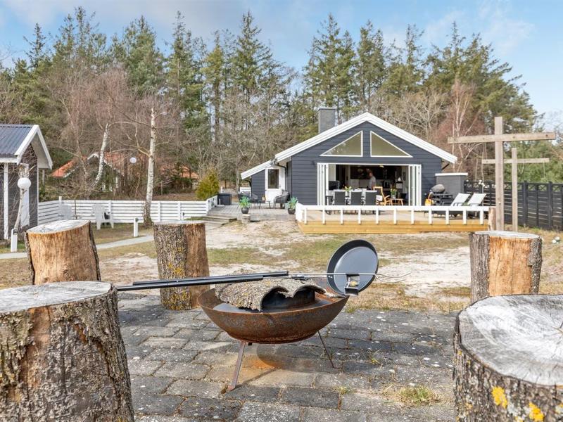 Hus/ Residence|"Margarethe" - 250m from the sea in Bornholm|Bornholm|Aakirkeby