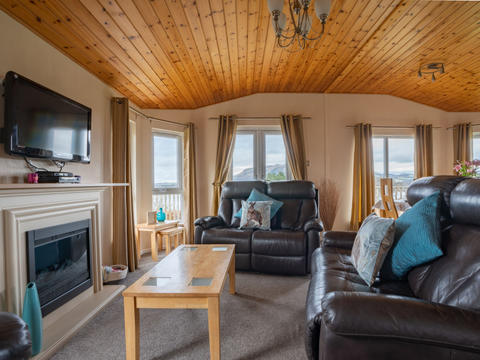 Inside|Loch Leven Lodge 4|Scotland|Kinross