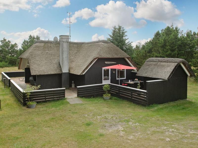 Hus/ Residence|"Patrik" - 1.4km from the sea in Western Jutland|Jyllands västkust|Blåvand