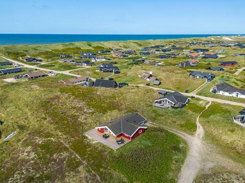 Talo/taloryhmä|"Emelie" - 200m from the sea|Jyllannin länsirannikko|Hvide Sande