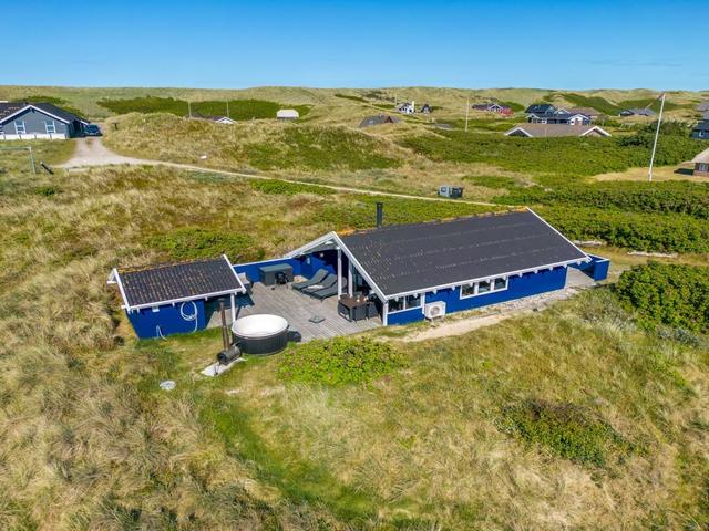 House/Residence|"Asalonis" - 250m from the sea|Western Jutland|Hvide Sande