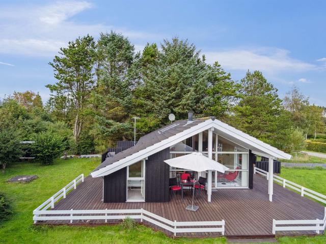 House/Residence|"Gunilde" - 1.7km from the sea|Northeast Jutland|Hals