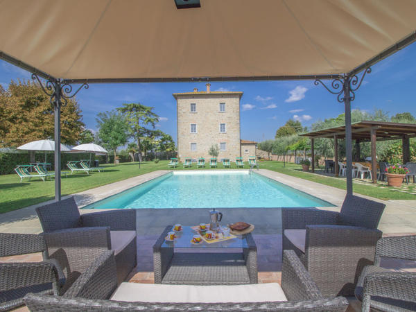 Holiday House Le Rondini in Cortona IT5497.700.1 Interhome