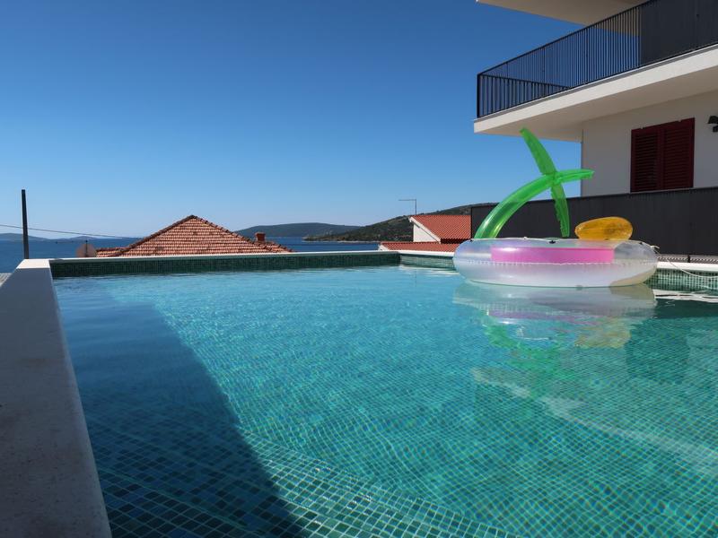 Maison / Résidence de vacances|Viva-by the Sea-by the Pool|Dalmatie centrale|Trogir/Vranjica