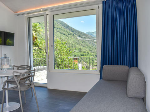 Binnen|Capriccio 14 Balcony|Ticino|Intragna