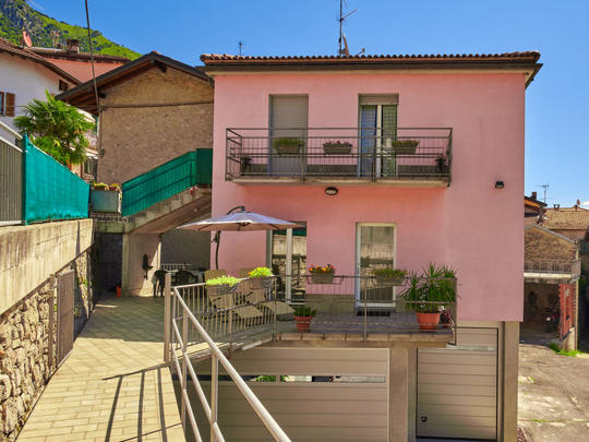 Apartamenty Minú, Włochy, Jezioro Lugano, Porlezza, Dom