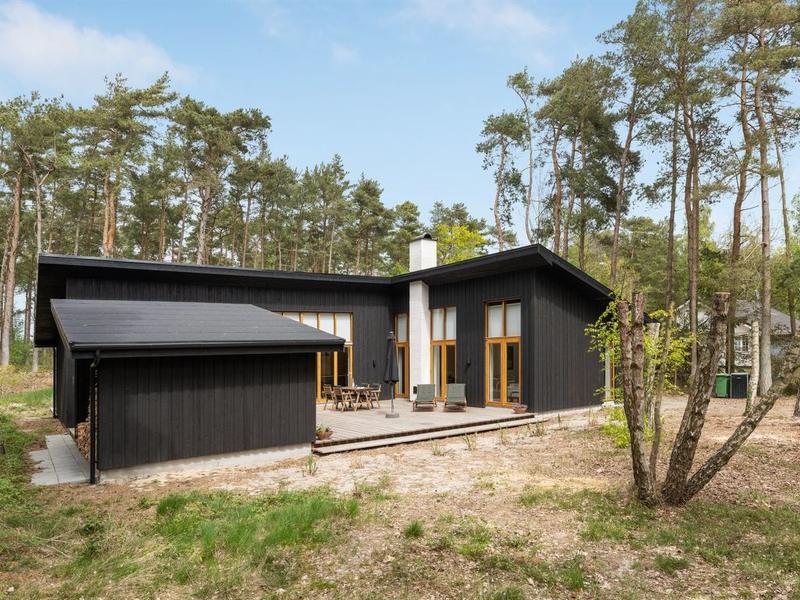 Hus/ Residence|"Nuka" - 800m from the sea in Bornholm|Bornholm|Aakirkeby