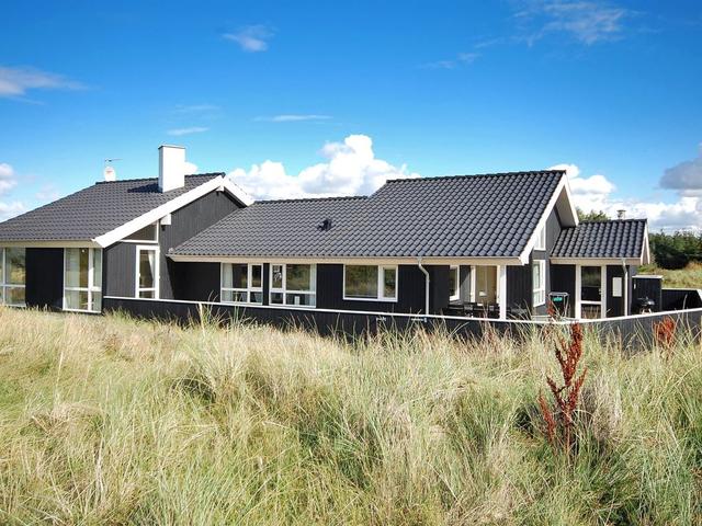 House/Residence|"Huno" - 400m from the sea|Northwest Jutland|Løkken