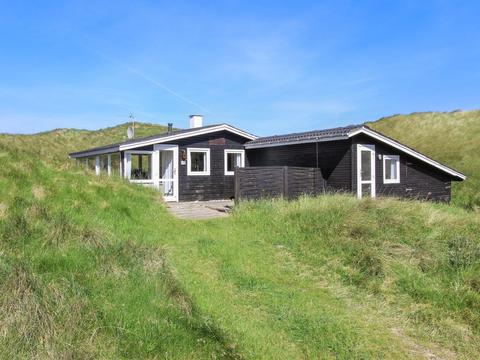 House/Residence|"Fromer" - 50m from the sea|Northwest Jutland|Løkken