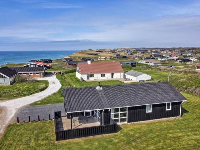 House/Residence|"Eyvin" - 100m from the sea|Northwest Jutland|Løkken