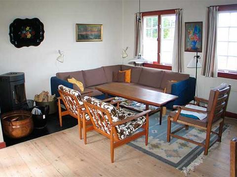 Inside|"Ernstine" - 25m from the sea|Sealand|Tisvildeleje