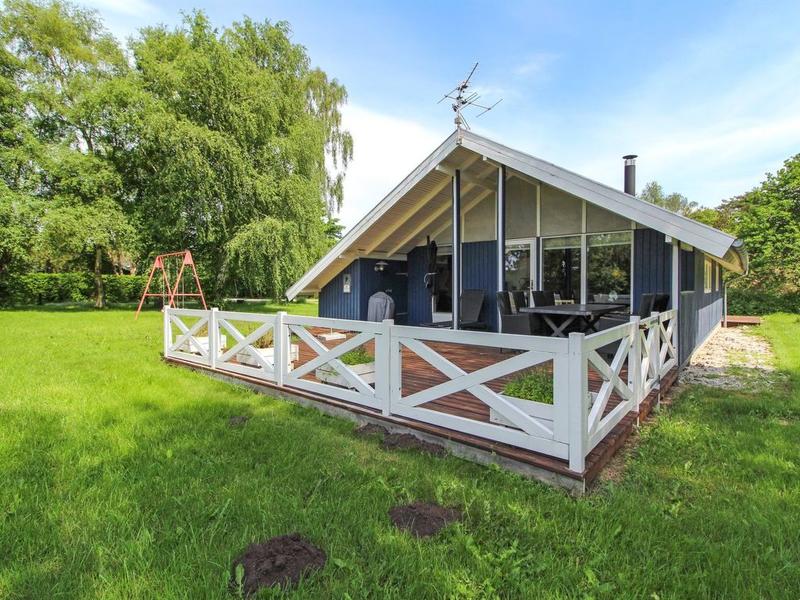 Hus/ Residence|"Ejvi" - 700m from the sea in Djursland and Mols|Djursland & Mols|Ebeltoft