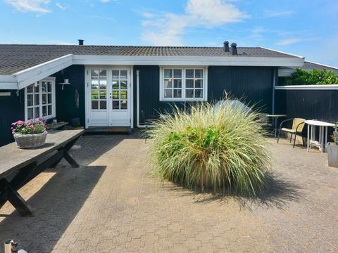 House/Residence|"Halsten" - 350m from the sea|Northwest Jutland|Hirtshals