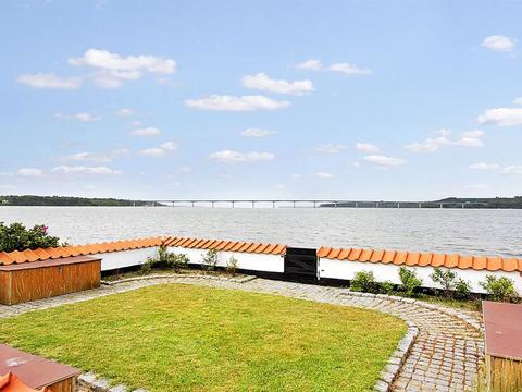 House/Residence|"Pauliina" - 10m to the inlet|Limfjord|Roslev