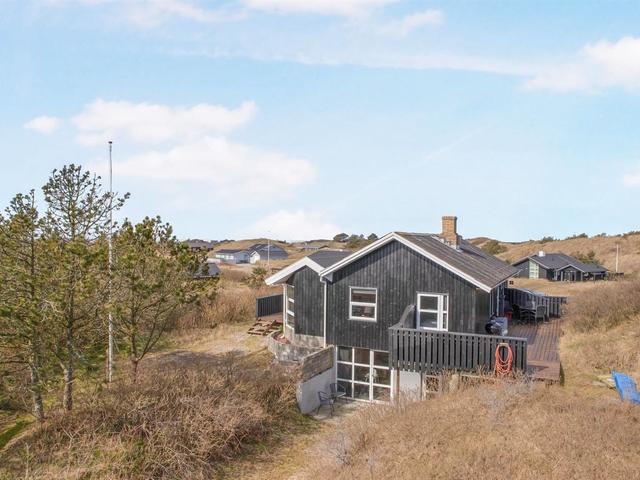 House/Residence|"Elfrida" - 600m from the sea|Northwest Jutland|Hirtshals