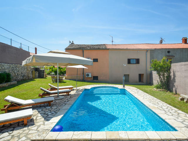 House/Residence|Laura (PUL470)|Istria|Pula