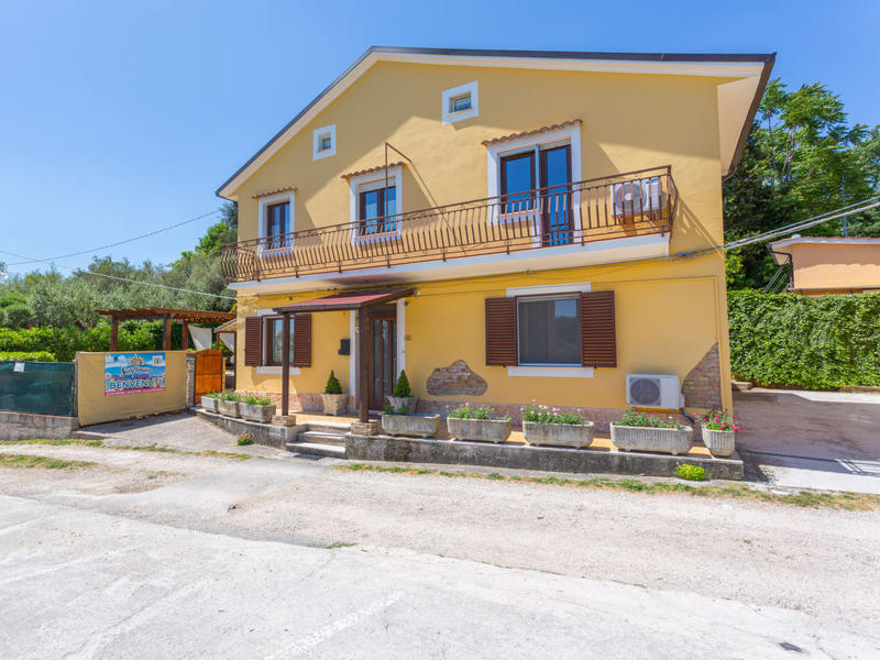Hus/ Residence|Sunflower|Abruzzo|Lanciano