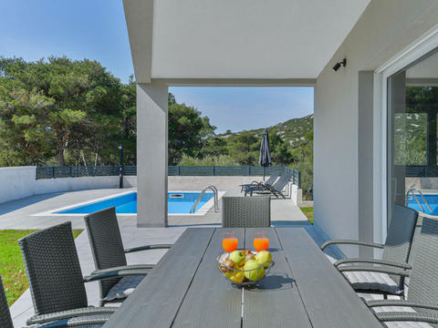 Haus/Residenz|Gušt|Mitteldalmatien|Vodice/Tribunj