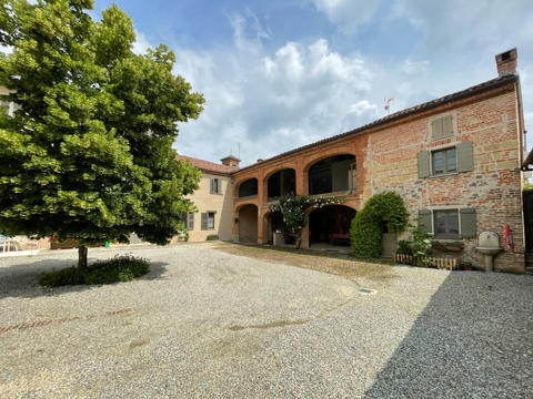 House/Residence|Il sussurro dei tre alberi|Piemonte-Langhe & Monferrato|Calliano