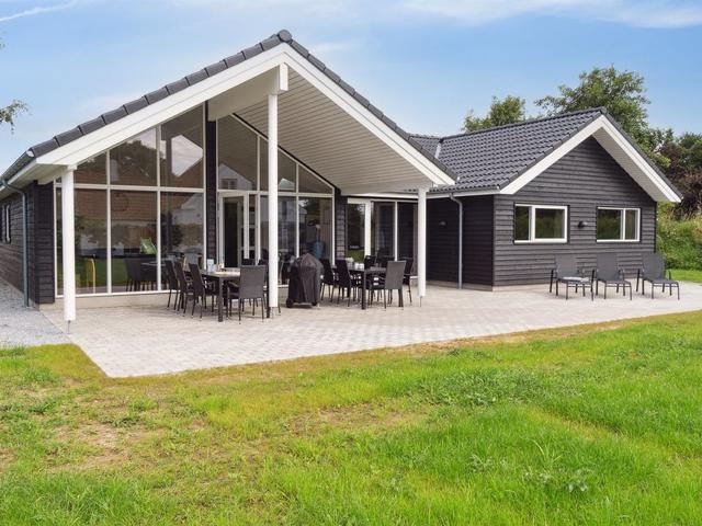 House/Residence|"Ursel" - 600m from the sea|Lolland, Falster & Møn|Stege