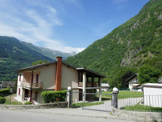Casa de vacaciones Terry, Suiza, Ticino, Olivone, Casa